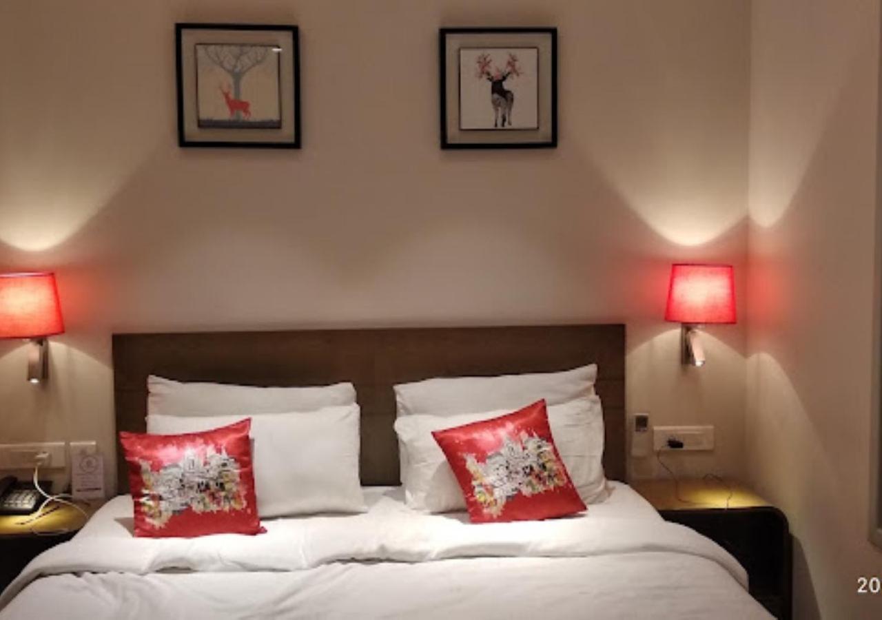Hotel Le Lotus Grand Kakarmatha Kültér fotó