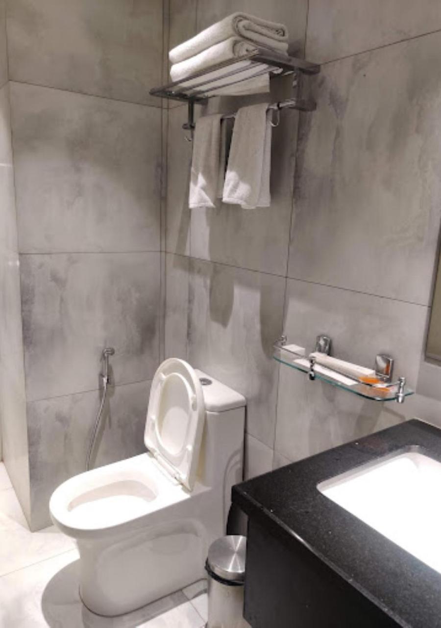 Hotel Le Lotus Grand Kakarmatha Kültér fotó