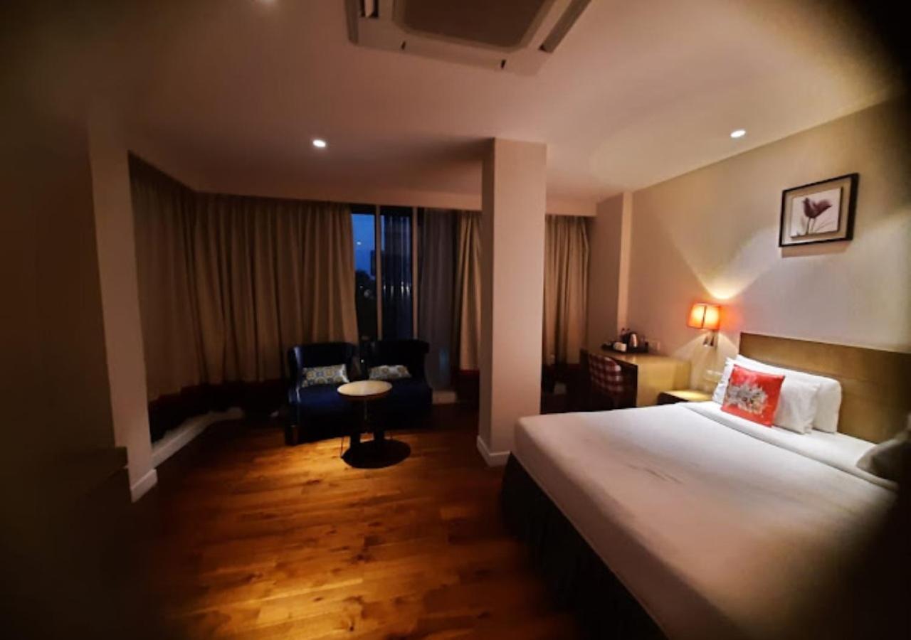 Hotel Le Lotus Grand Kakarmatha Kültér fotó