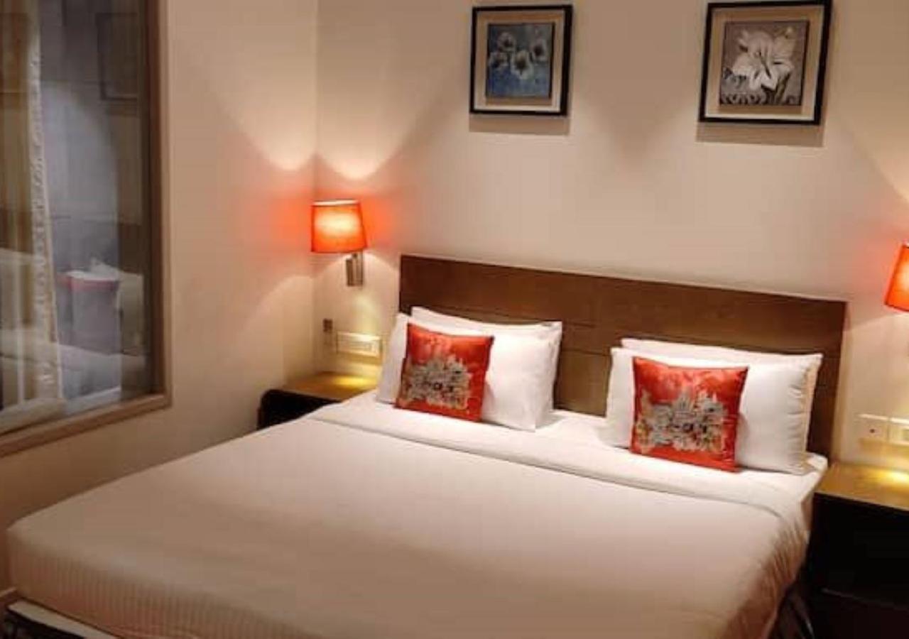 Hotel Le Lotus Grand Kakarmatha Kültér fotó