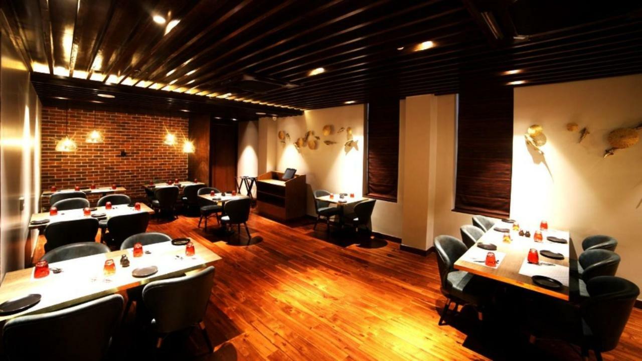 Hotel Le Lotus Grand Kakarmatha Kültér fotó