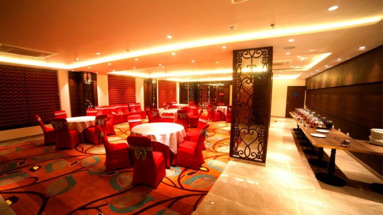 Hotel Le Lotus Grand Kakarmatha Kültér fotó