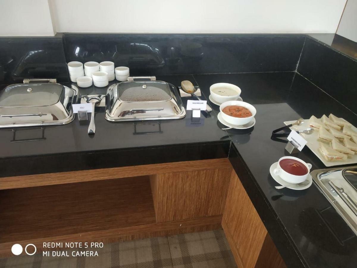 Hotel Le Lotus Grand Kakarmatha Kültér fotó